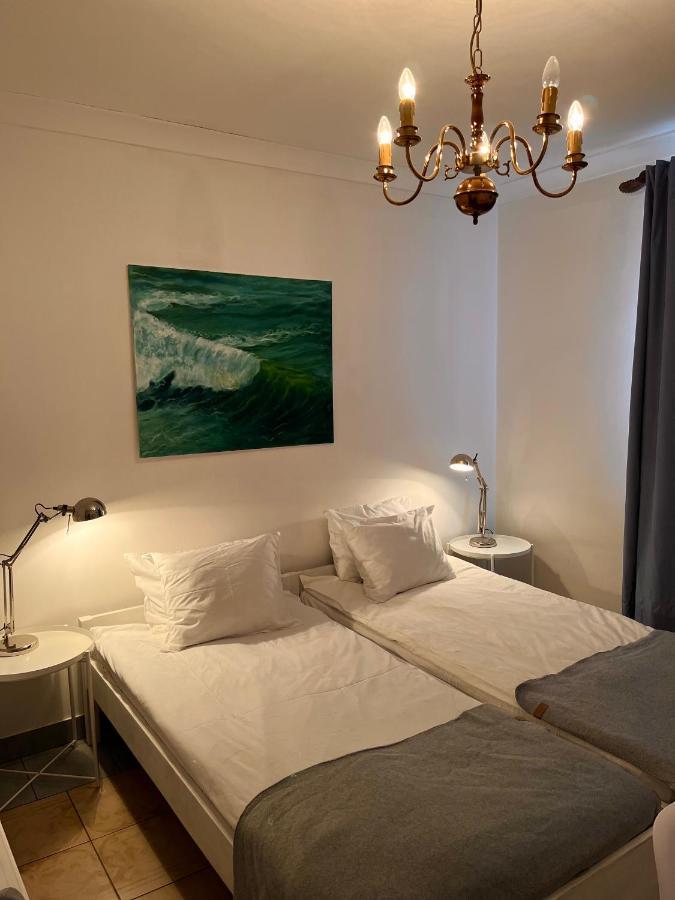 ウェバ Pod Roza Economy Bed & Breakfast エクステリア 写真