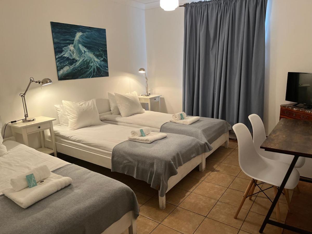 ウェバ Pod Roza Economy Bed & Breakfast エクステリア 写真